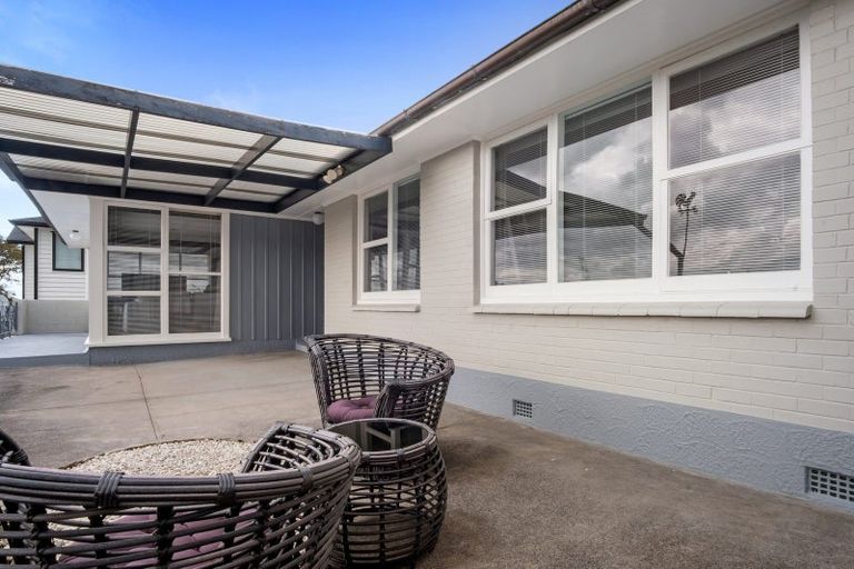 Photo of property in 18a Tiroroa Avenue, Te Atatu South, Auckland, 0610