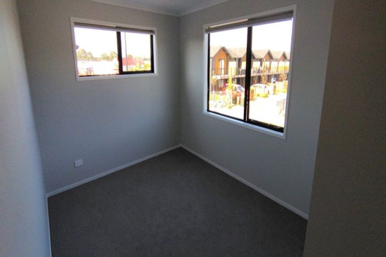Photo of property in 4 Whakato Avenue, Kumeu, 0810