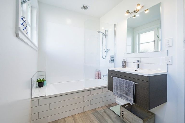 Photo of property in 4 Hobbs Street, Hororata, 7572