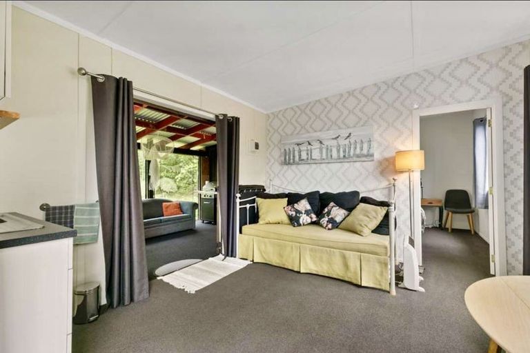 Photo of property in 390 Driving Creek Road, Coromandel, 3506