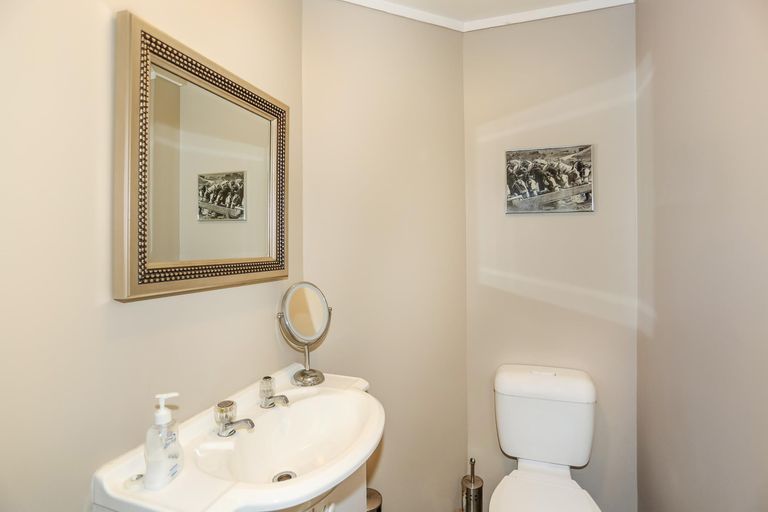 Photo of property in 10 Te Awa Kite Road, Onewhero, Tuakau, 2697