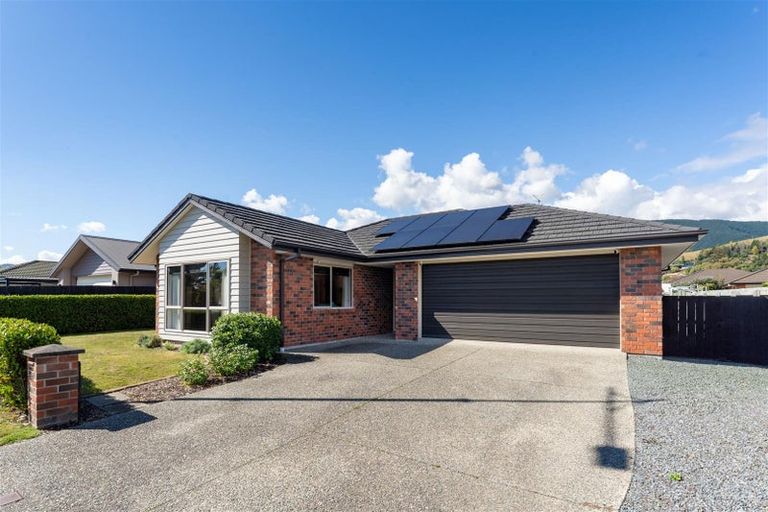 Photo of property in 76 Covent Drive, Stoke, Nelson, 7011