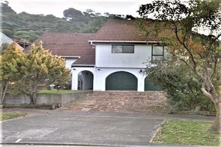 Photo of property in 6 Pioneer Grove, Silverstream, Upper Hutt, 5019