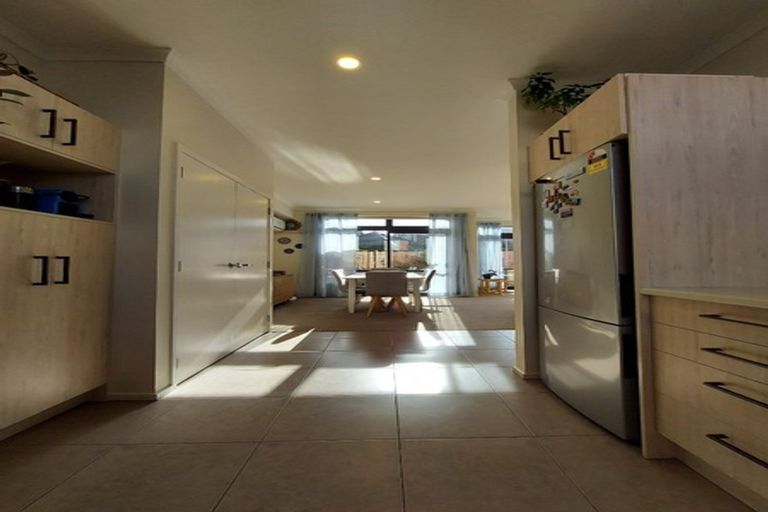 Photo of property in 13 Fermi Lane, Papakura, 2110