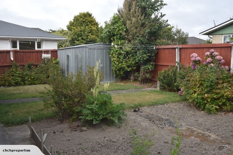 Photo of property in 151 Avonhead Road, Avonhead, Christchurch, 8042