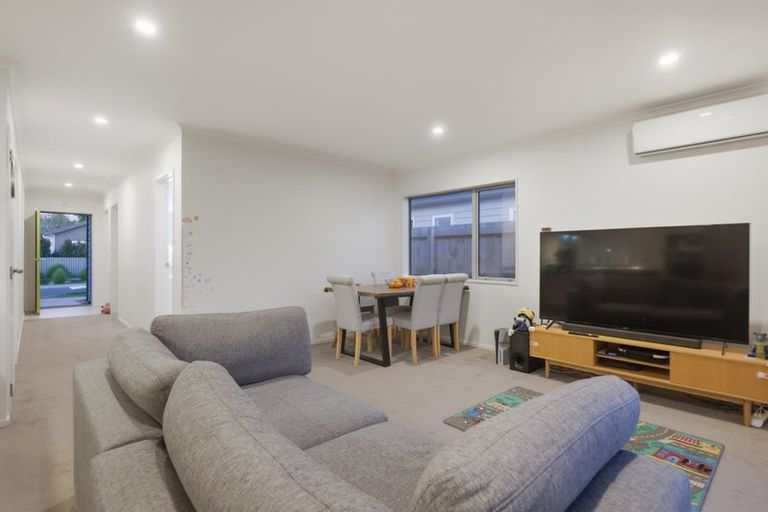 Photo of property in 16 Harore Road, Takanini, 2112