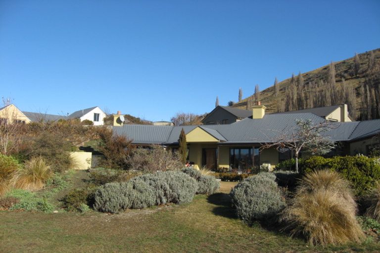 Photo of property in 5 Gretton Way, Lower Shotover, Queenstown, 9371