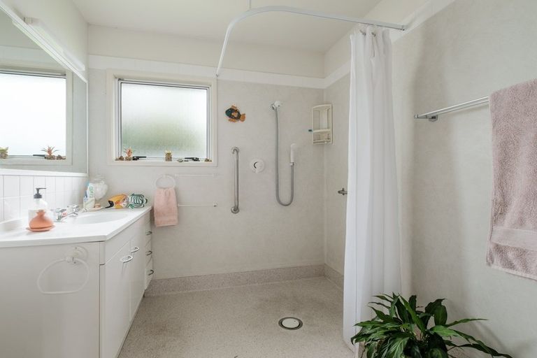 Photo of property in 12/690 Gladstone Road, Te Hapara, Gisborne, 4010