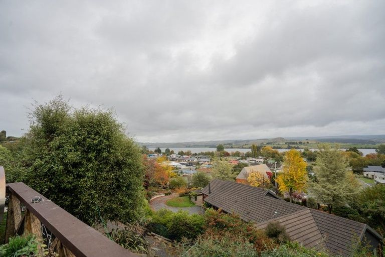 Photo of property in 24 Nore Street, Waihola, Milton, 9073