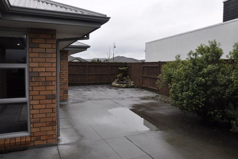 Photo of property in 51 Tennyson Avenue, Kelvin Grove, Palmerston North, 4414