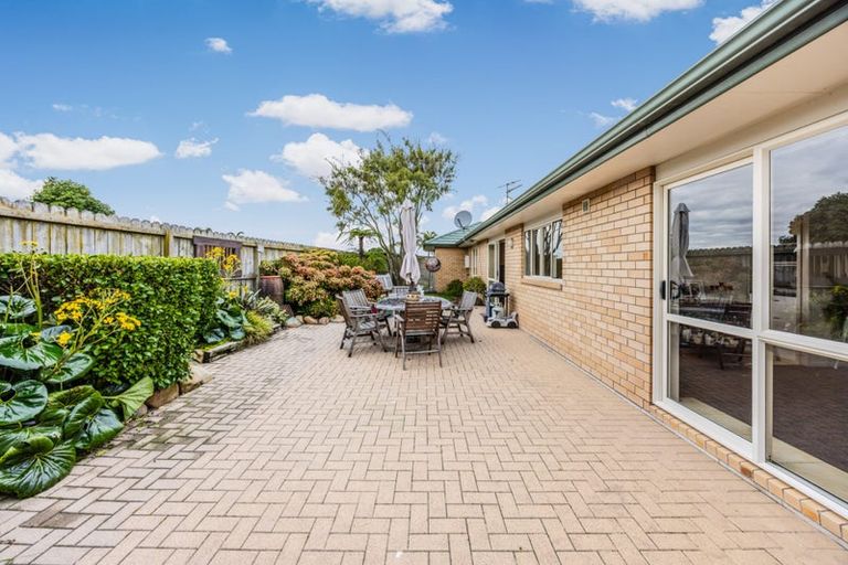 Photo of property in 28 Moss Crescent, Takanini, 2112