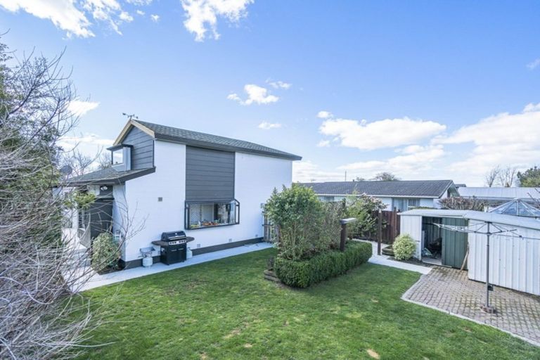 Photo of property in 61 Seddon Street, Rangiora, 7400