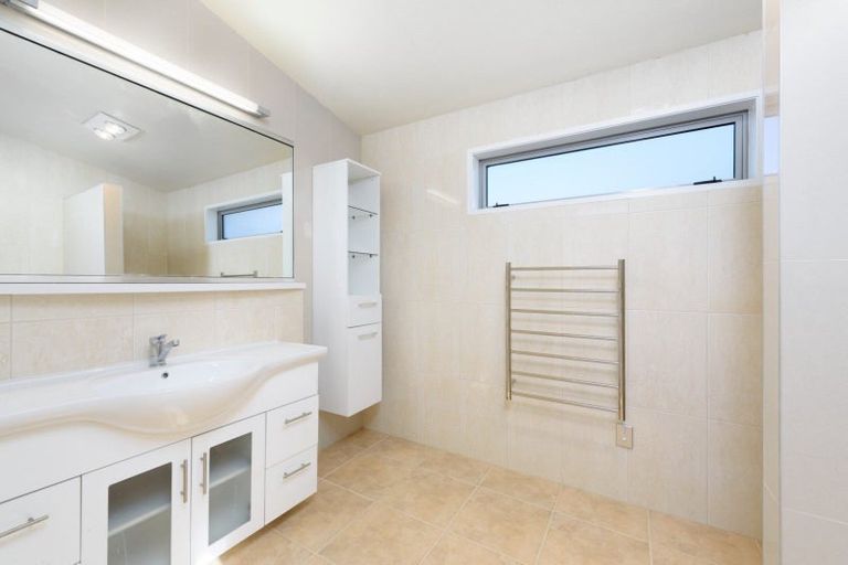 Photo of property in 163 Ngatai Road, Otumoetai, Tauranga, 3110