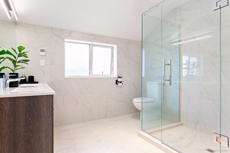 Photo of property in 109 Kowhai Road, Mairangi Bay, Auckland, 0630