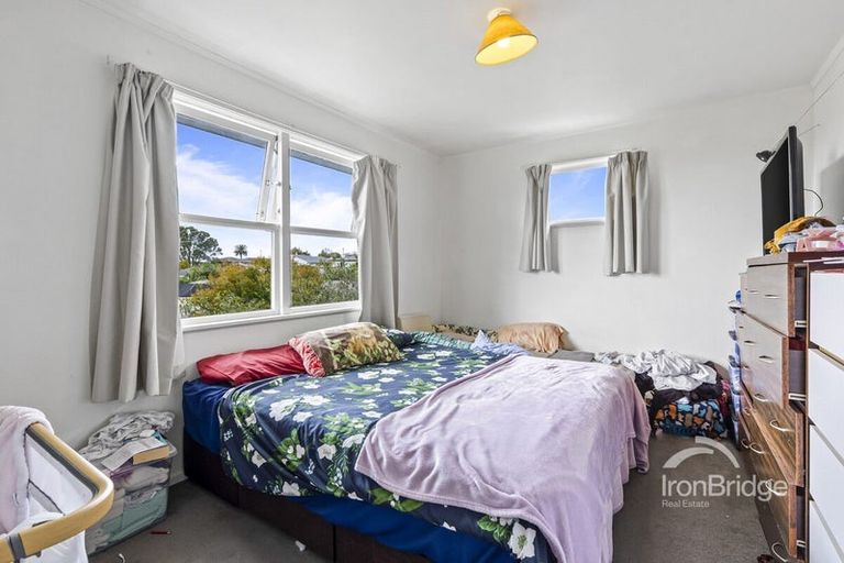 Photo of property in 17 Keegan Drive, Massey, Auckland, 0614