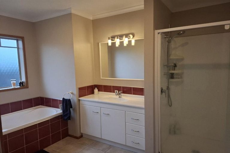 Photo of property in 27 Cranbrook Place, Rototuna North, Hamilton, 3210