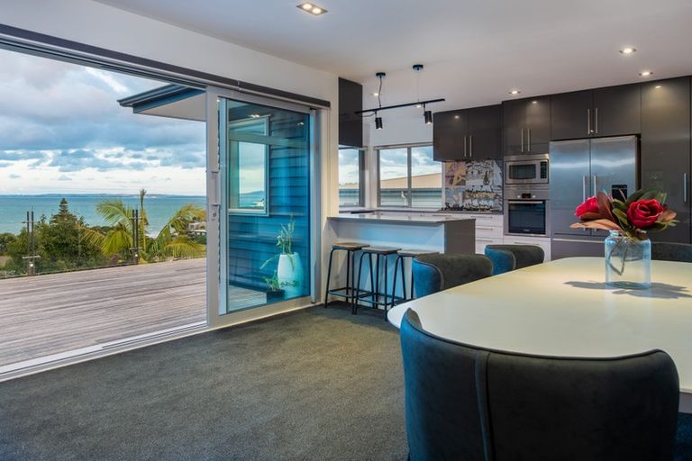 Photo of property in 19a Hyde Road, Rothesay Bay, Auckland, 0630