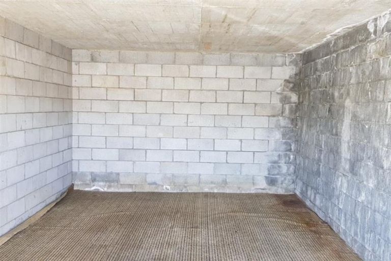 Photo of property in 3/53 Young Street, New Plymouth, 4310