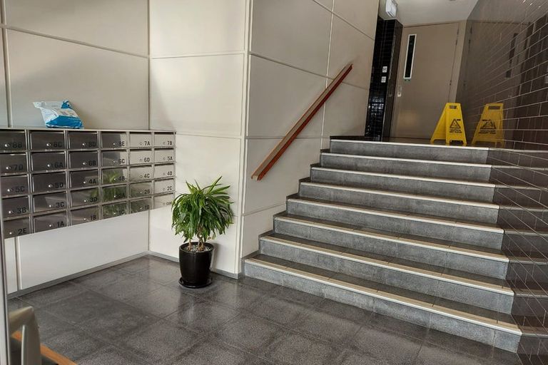 Photo of property in Portal Apartments, 7a/42 Cable Street, Te Aro, Wellington, 6011