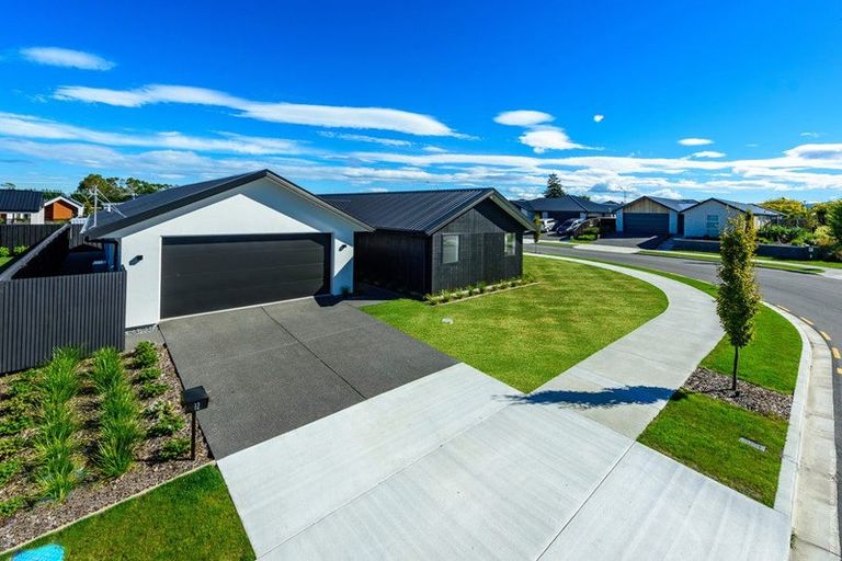 Photo of property in 12 Lusk Street, Rangiora, 7400