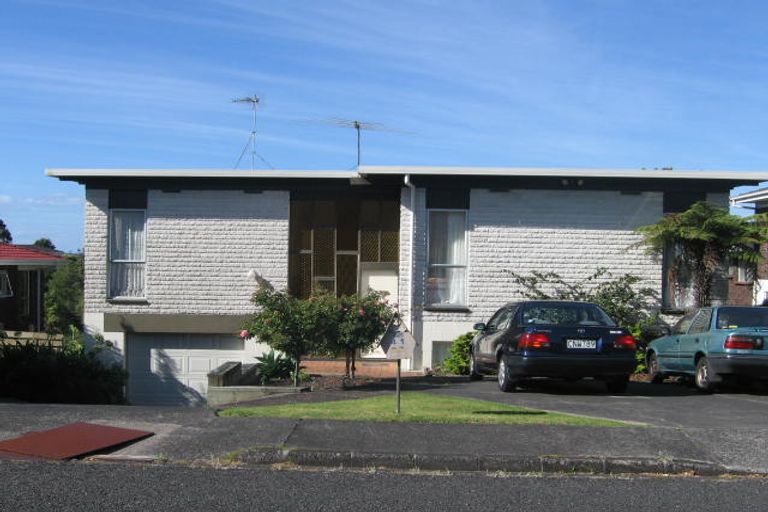 Photo of property in 41 Agincourt Street, Glenfield, Auckland, 0629