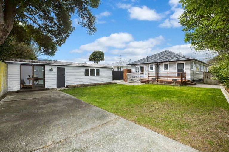 Photo of property in 3 Kashmir Avenue, Clouston Park, Upper Hutt, 5018
