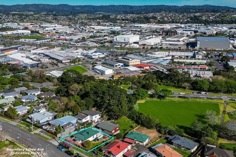 Photo of property in 1/47 Newington Road, Henderson, Auckland, 0612