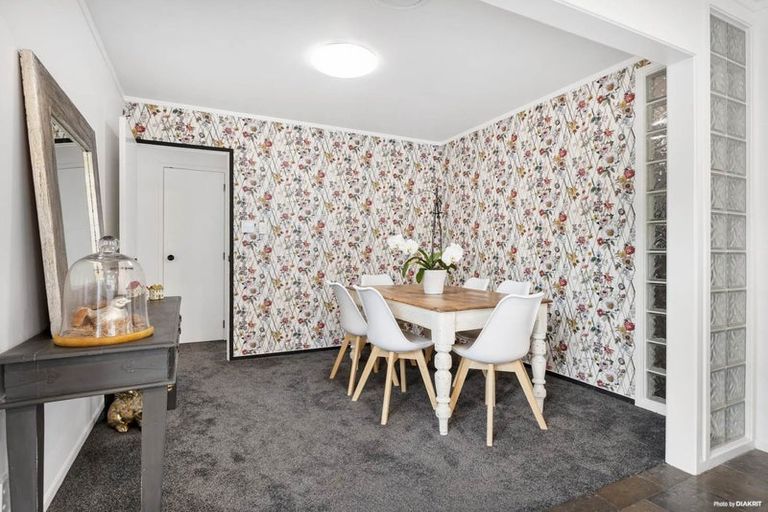 Photo of property in 10 Millhouse Drive, Northpark, Auckland, 2013