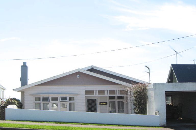 Photo of property in 193 Gill Street, Strandon, New Plymouth, 4312