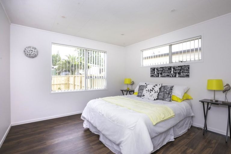 Photo of property in 8 Libra Street, Glen Eden, Auckland, 0602