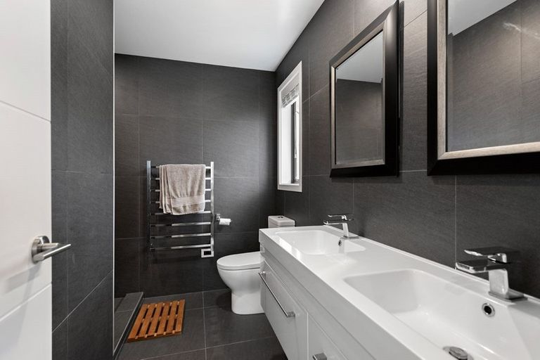 Photo of property in 8 Te Roera Place, Riverhead, 0820