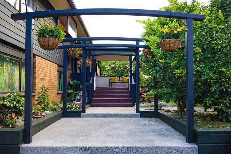 Photo of property in 30 Kimihia Road, Huntly, 3700