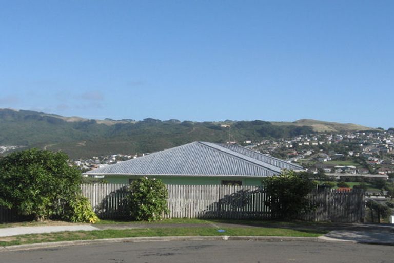 Photo of property in 24 De Castro Place, Titahi Bay, Porirua, 5022