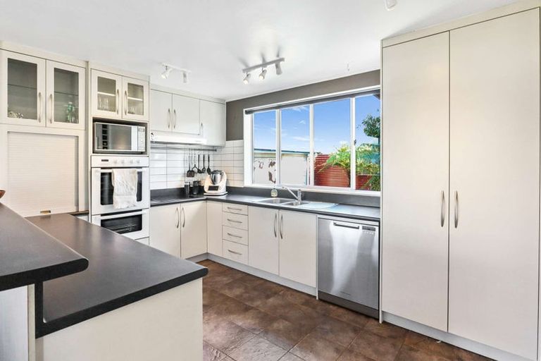 Photo of property in 22 Queen Street, Westport, 7825