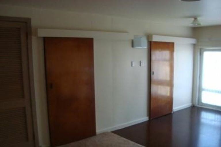 Photo of property in 2 Manitoba Place, Kingston, Wellington, 6021