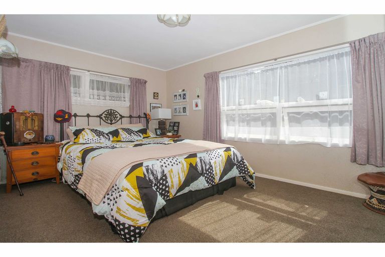 Photo of property in 1/19 Mcdowell Crescent, Hillcrest, Auckland, 0627