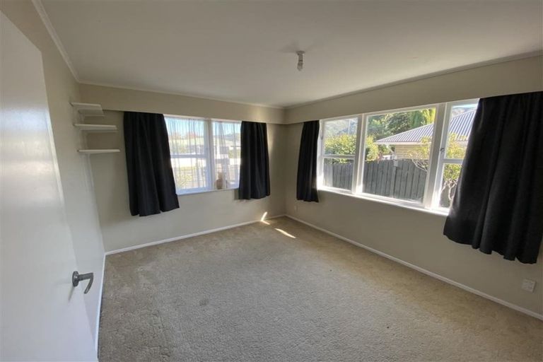 Photo of property in 26 Ruru Crescent, Heretaunga, Upper Hutt, 5018