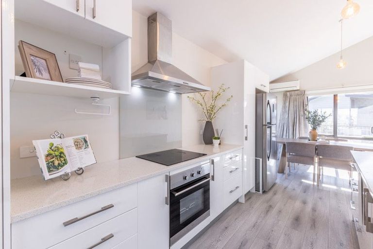 Photo of property in 3/4 Shakespeare Avenue, Enderley, Hamilton, 3214