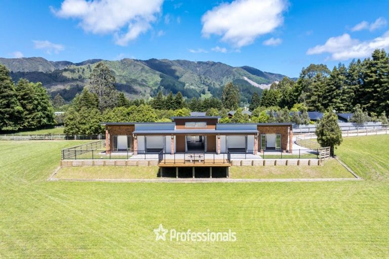 Photo of property in 167f Parkes Line Road, Maymorn, Upper Hutt, 5018