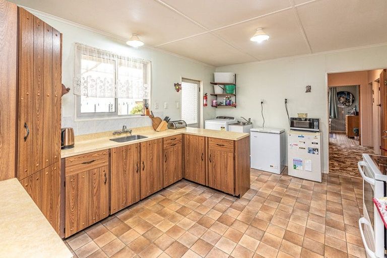 Photo of property in 5 Fookes Street, Waverley, 4510