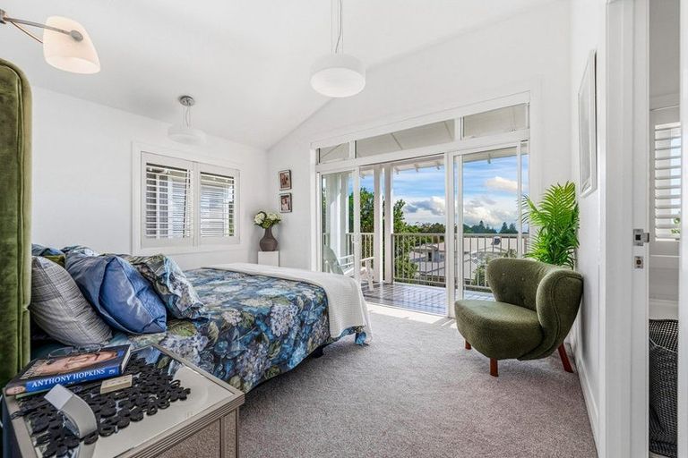 Photo of property in 15 Landmark Terrace, Orewa, 0931