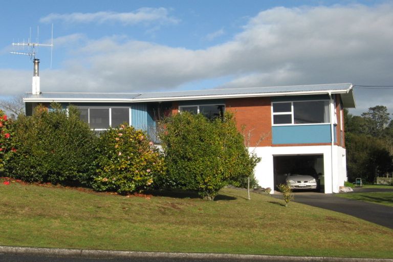 Photo of property in 28 Dip Road, Te Kamo, Whangarei, 0112