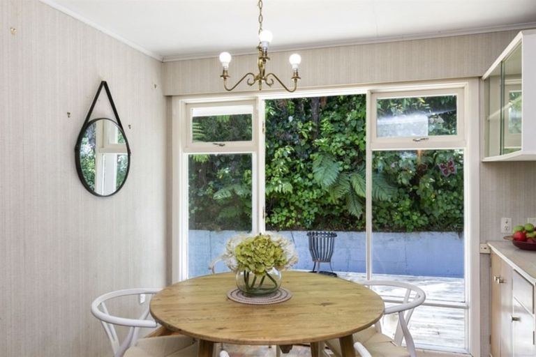 Photo of property in 160 Parkvale Road, Karori, Wellington, 6012