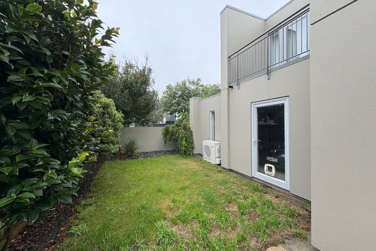 Photo of property in 17 Whiteleigh Avenue, Addington, Christchurch, 8024