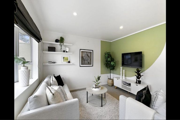 Photo of property in 4b Palm Grove, Berhampore, Wellington, 6023