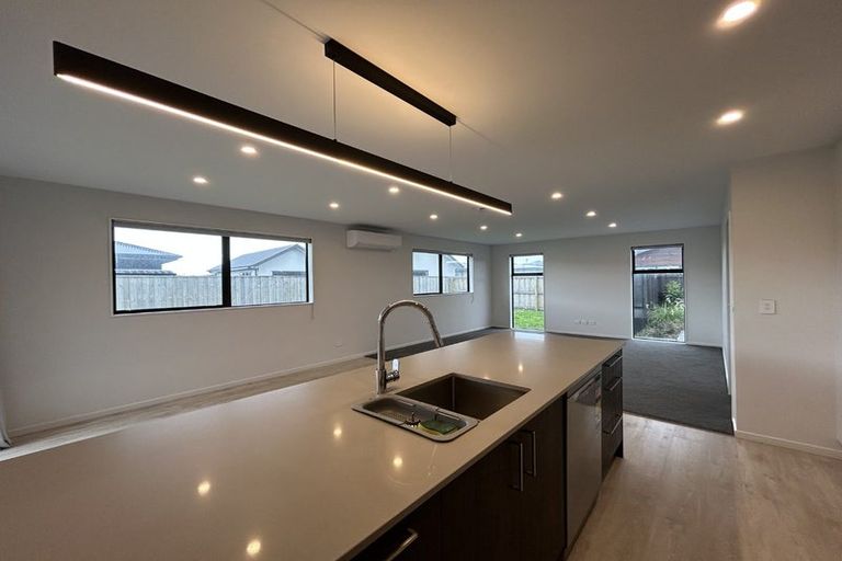 Photo of property in 10 Horopito Street, Halswell, Christchurch, 8025