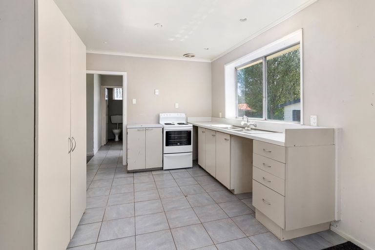Photo of property in 93 Clayton Road, Mangakakahi, Rotorua, 3015