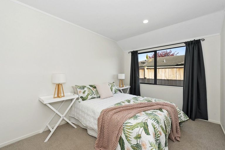 Photo of property in 23 Mangakoea Place, St Andrews, Hamilton, 3200