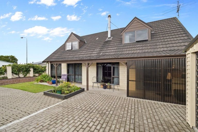 Photo of property in 162 Mcmurdo Street, Tinwald, Ashburton, 7700