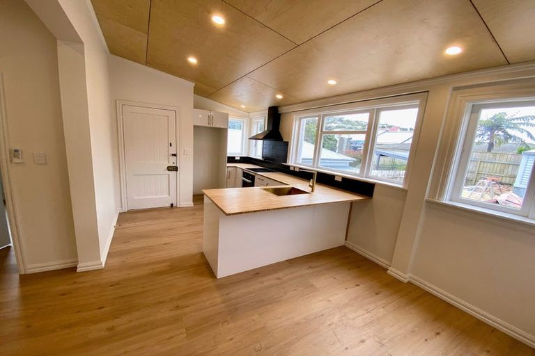 Photo of property in 9 Mckinley Crescent, Brooklyn, Wellington, 6021